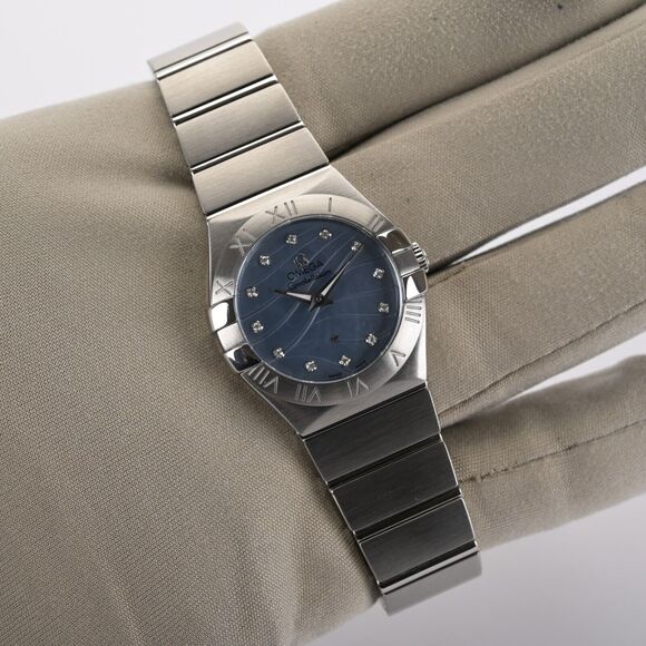 OMEGA Constellation 123.10.27.20.57.001 Blue Diamond White Gold MOP 27mm Watch - Picture 7 of 13
